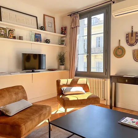 Daire Jeu De Paume *